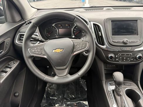 Used 2023 Chevrolet Equinox LT AWD/4WD image 13