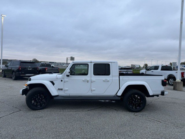 Used 2021 Jeep Gladiator Overland AWD/4WD image 6