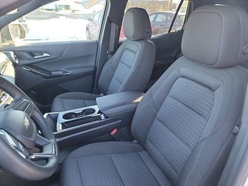 Used 2025 Chevrolet Equinox LT image 13