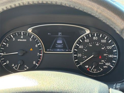 Used 2020 Nissan Pathfinder SV w/ Cargo Package image 33