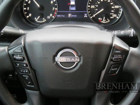 Used 2022 Nissan Frontier SV image 27