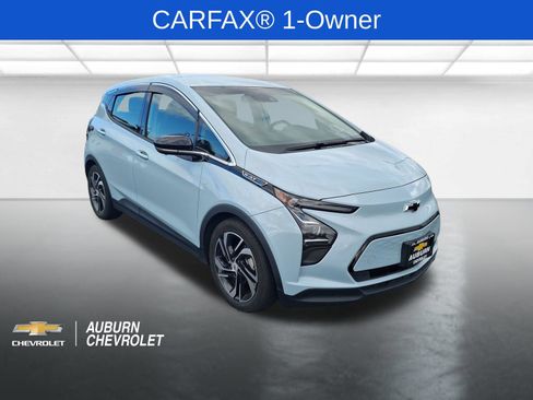Used 2023 Chevrolet Bolt LT FWD image 1