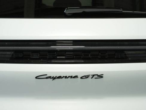 New 2026 Porsche Cayenne GTS image 40