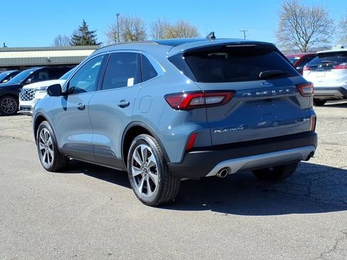 Used 2023 Ford Escape Platinum w/ Premium Technology Package AWD/4WD image 3