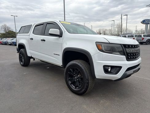 Used 2015 Chevrolet Colorado LT w/ Luxury Package image 4