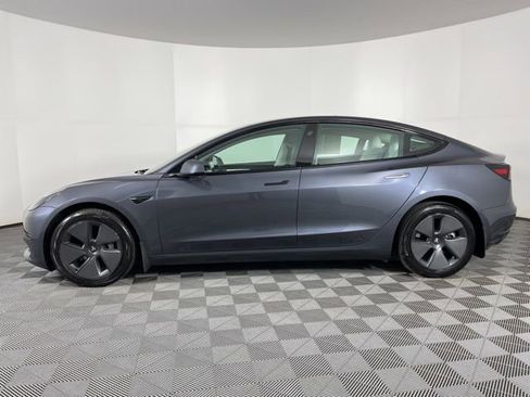 Used 2023 Tesla Model 3 Standard Range image 6
