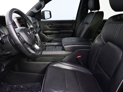 Used 2022 RAM 1500 Limited w/ Body Color Bumper Group AWD/4WD image 13