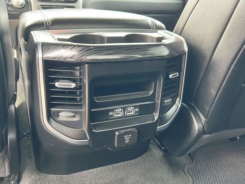 Used 2024 RAM 1500 Laramie AWD/4WD image 20