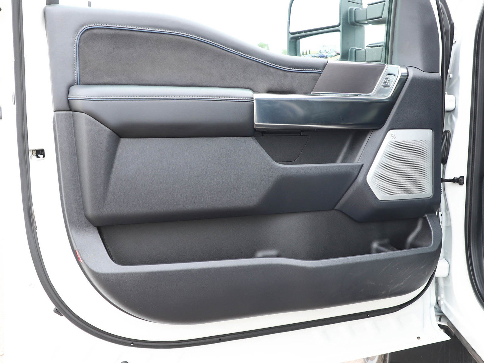 Used 2026 Ford F350 Platinum AWD/4WD image 19