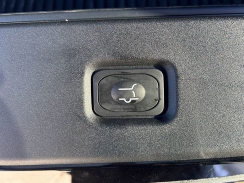 New 2026 Ford Expedition Platinum w/ Stealth Appearance Package image 21