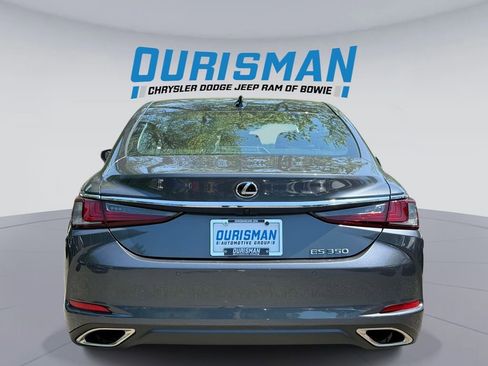 Used 2022 Lexus ES 350 w/ Luxury Package FWD image 3