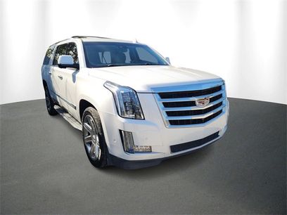 Used 2017 Cadillac Escalade ESV Luxury
