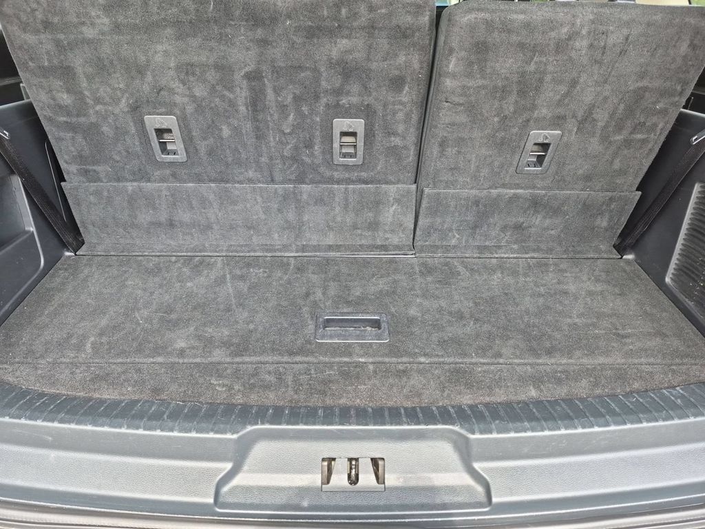 Used 2023 Ford Expedition XLT AWD/4WD image 28