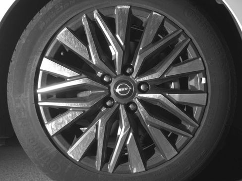 Used 2025 Nissan Altima 2.5 SV FWD image 23