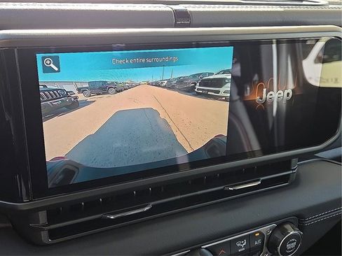 New 2026 Jeep Gladiator Rubicon image 18