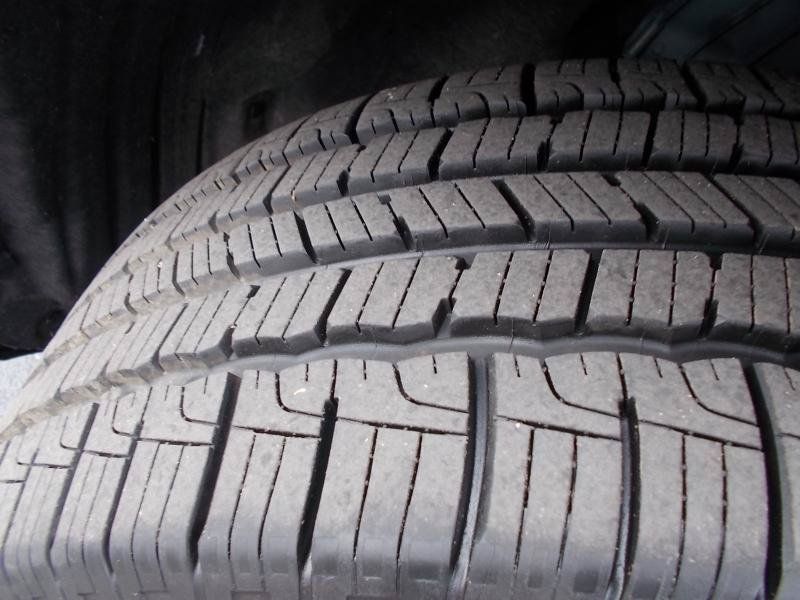 Used 2022 Ford Explorer ST-Line RWD image 16