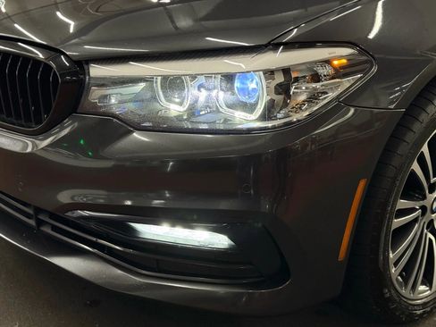 Used 2018 BMW 530i xDrive image 34