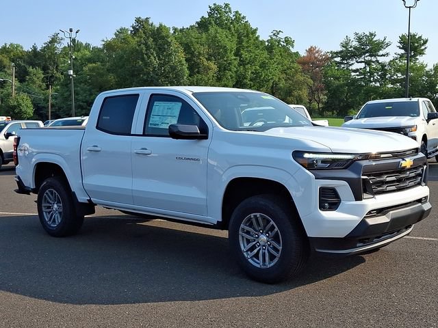 New 2026 Chevrolet Colorado LT w/ LT Convenience Package AWD/4WD image 2