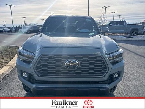 Used 2023 Toyota Tacoma image 2