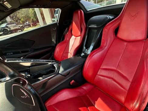 Used 2021 Chevrolet Corvette Stingray Convertible w/ Z51 Performance Package RWD image 24