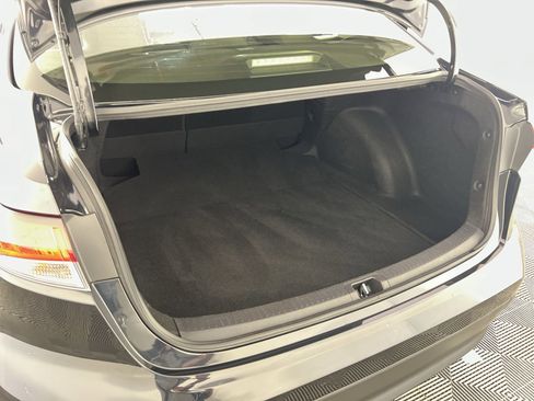 Used 2025 Toyota Corolla LE image 24