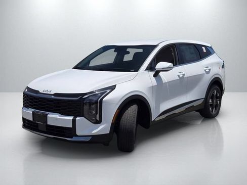 New 2026 Kia Sportage LX w/ LX Convenience Package FWD image 8