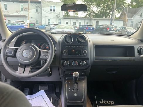 Used 2014 Jeep Patriot Sport AWD/4WD image 11