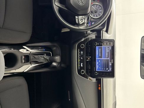 Used 2022 Toyota Corolla LE image 22