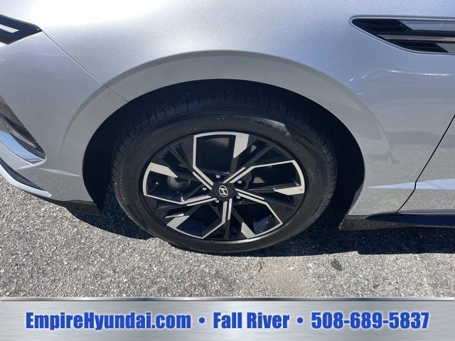 Used 2025 Hyundai Sonata SEL FWD image 10