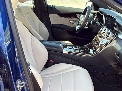 Used 2019 Mercedes-Benz C 300 Sedan image 11