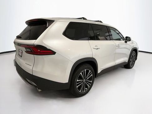 Certified 2025 Toyota Grand Highlander AWD Hybrid image 6