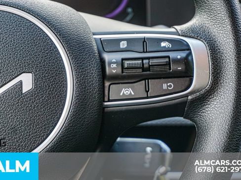 Used 2025 Kia Sportage LX FWD image 30