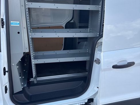 Used 2017 Ford Transit Connect XLT FWD image 12