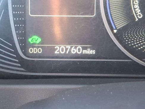 Used 2022 Lexus UX 250h w/ Premium Package image 21