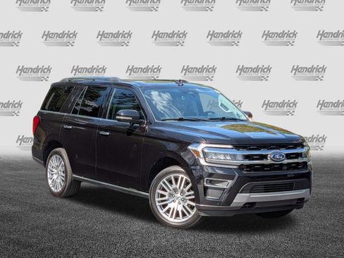 Used 2024 Ford Expedition Limited AWD/4WD image 2