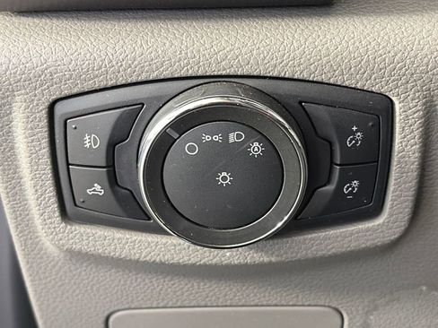 Used 2017 Ford F150 XLT AWD/4WD image 22
