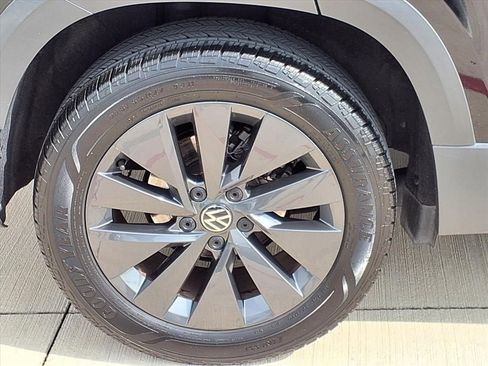 Certified 2023 Volkswagen Taos S image 4