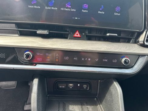 Used 2023 Kia Sportage X-Line AWD/4WD image 17
