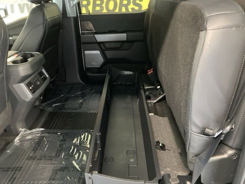 New 2026 Ford F350 Lariat image 19