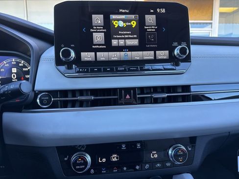 New 2025 Mitsubishi Outlander SEL image 16