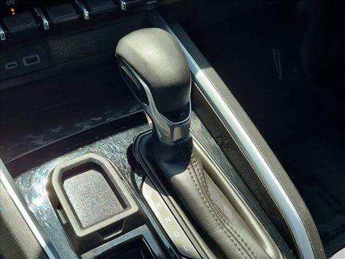 Used 2023 Chevrolet Colorado LT RWD image 12