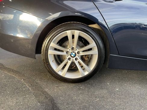 Used 2017 BMW 330i xDrive Sedan image 32