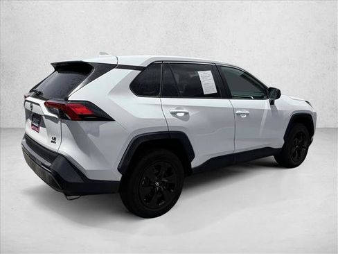 Used 2024 Toyota RAV4 LE AWD/4WD image 4