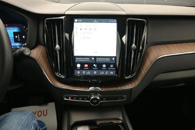 Used 2023 Volvo XC60 B5 Plus w/ Protection Package Premier FWD image 12