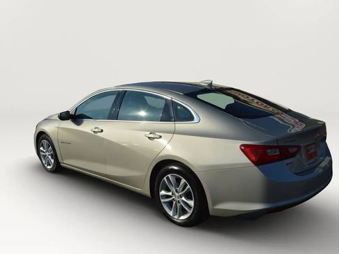 Used 2016 Chevrolet Malibu LT w/ Driver Confidence Package image 5