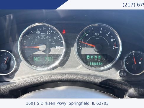 Used 2016 Jeep Wrangler Unlimited Sahara w/ Connectivity Group AWD/4WD image 95