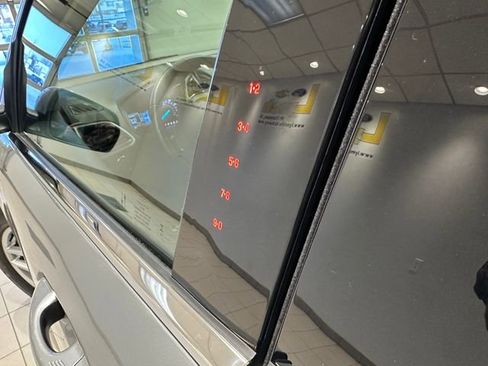 Used 2022 Ford Edge SEL w/ Convenience Package image 13