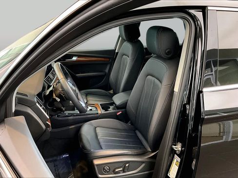 Used 2023 Audi Q5 2.0T Premium Plus AWD/4WD image 8