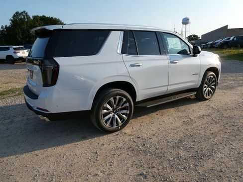 New 2026 Chevrolet Tahoe High Country w/ Sun And Tow Package AWD/4WD image 4