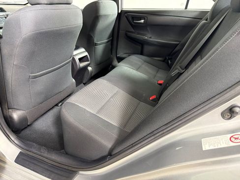 Used 2015 Toyota Camry LE FWD image 20